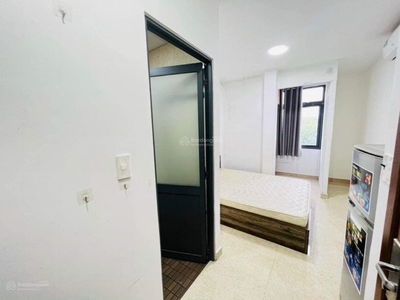 Hoang Hoa Tham Street, Vietnam Hoang Hoa Tham Street, Vietnam