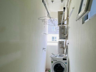 Topaz Elite, Vietnam Topaz Elite, Vietnam