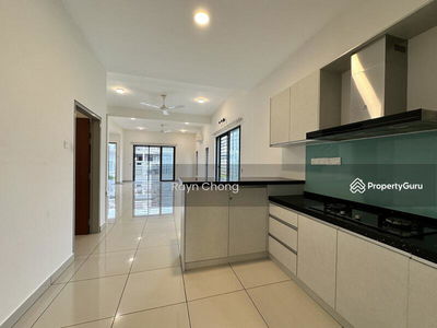 Evira @ Warisan Puteri, Malaysia Evira @ Warisan Puteri, Malaysia