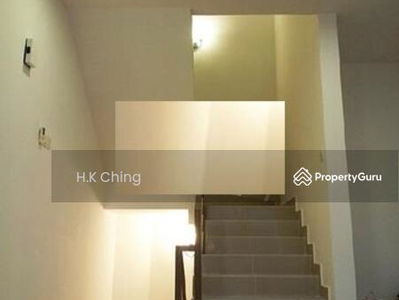 Renovated Partially Furnished 3stry Townhouse Tmn Tasik Prima Puchong, Malaysia Renovated Partially Furnished 3stry Townhouse Tmn Tasik Prima Puchong, Malaysia