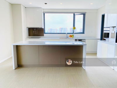 Diamond Island, Vietnam Diamond Island, Vietnam