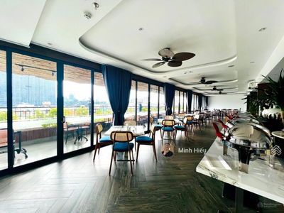 Ngo Tat To Street, Vietnam Ngo Tat To Street, Vietnam