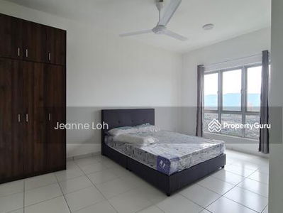 Axis Crown, Malaysia Axis Crown, Malaysia