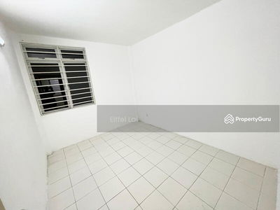 Taman Topaz Apartment (LIFT & CHEAP) Only 20 Mins To KLIA Cyberjaya Putrajaya Sepang, Malaysia Taman Topaz Apartment (LIFT & CHEAP) Only 20 Mins To KLIA Cyberjaya Putrajaya Sepang, Malaysia