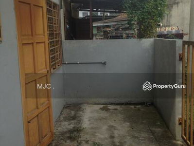 2 storey house @ Taman Teluk Gedong Indah, Port Klang, Malaysia 2 storey house @ Taman Teluk Gedong Indah, Port Klang, Malaysia