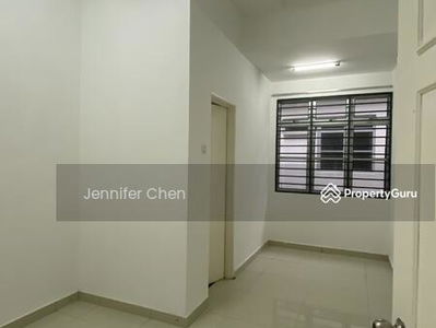 MRT New 2sty Terraced House Taman Dato Demang Equine Lp Seri Kembangan, Malaysia MRT New 2sty Terraced House Taman Dato Demang Equine Lp Seri Kembangan, Malaysia