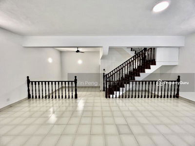 Facing park - well kept condition, Malaysia Facing park - well kept condition, Malaysia