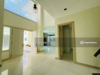 Beethoven, Symphony Hills, Cyberjaya, Malaysia Beethoven, Symphony Hills, Cyberjaya, Malaysia