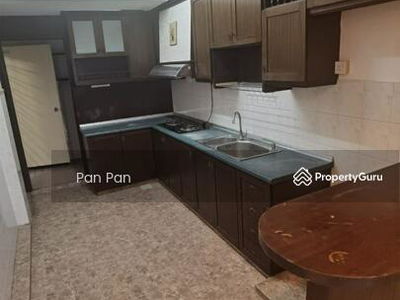 Riverria Condovilla, Malaysia Riverria Condovilla, Malaysia