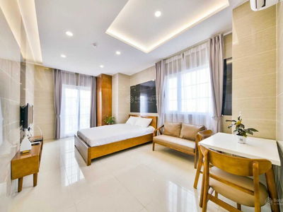 Nguyen Van Cu Street, Vietnam Nguyen Van Cu Street, Vietnam