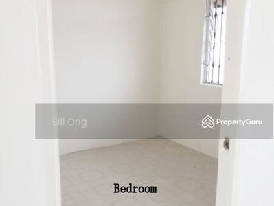 Flat Taman Ungku Tun Aminah, Malaysia Flat Taman Ungku Tun Aminah, Malaysia