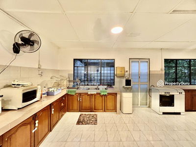 Well kept condition - fully extended, Malaysia Well kept condition - fully extended, Malaysia