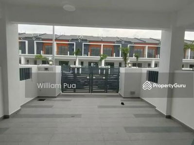 Robin @ Rimbayu, Malaysia Robin @ Rimbayu, Malaysia