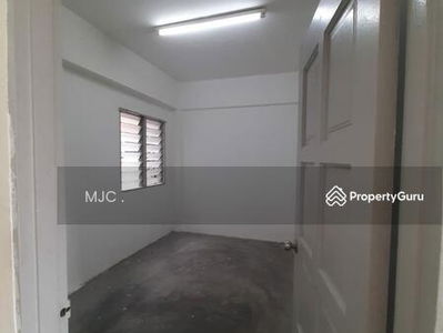 Pangsapuri Blok K (Phasa 8) @ Taman Bukit Mewah, Kajang, Malaysia Pangsapuri Blok K (Phasa 8) @ Taman Bukit Mewah, Kajang, Malaysia