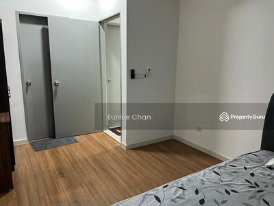 M Vertica, Malaysia M Vertica, Malaysia