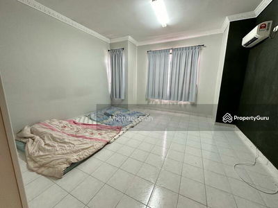 Jalan Cendrawasih@Bandar Putra, Malaysia Jalan Cendrawasih@Bandar Putra, Malaysia