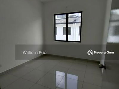 Robin @ Rimbayu, Malaysia Robin @ Rimbayu, Malaysia