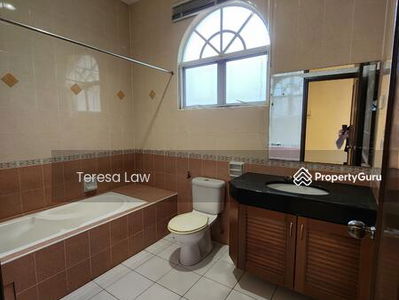 Beverly Row, Malaysia Beverly Row, Malaysia