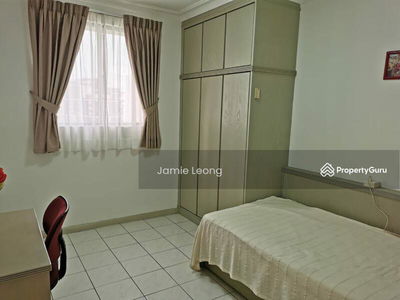 Mont Kiara Pines, Malaysia Mont Kiara Pines, Malaysia