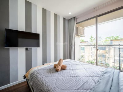 River Gate, Vietnam River Gate, Vietnam