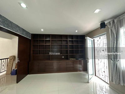 Triple Storey Semi D Sungai Ara, Malaysia Triple Storey Semi D Sungai Ara, Malaysia