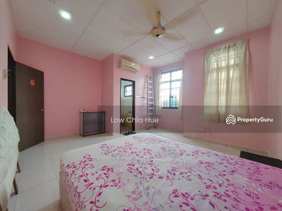 Bukit indah 双市排楼, Malaysia Bukit indah 双市排楼, Malaysia