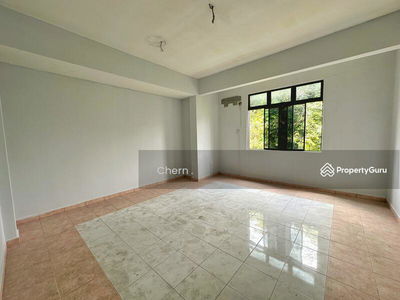 Riverria Condovilla, Malaysia Riverria Condovilla, Malaysia