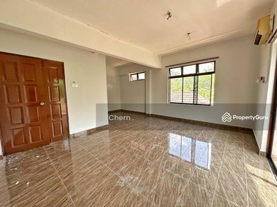 Riverria Condovilla, Malaysia Riverria Condovilla, Malaysia