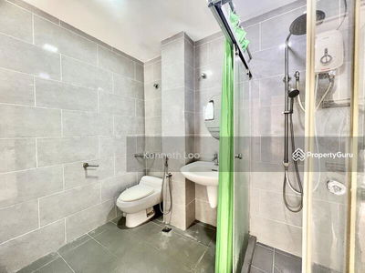 Guarded - well kept condition, Malaysia Guarded - well kept condition, Malaysia