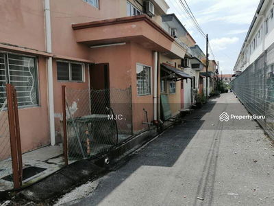 End Lot 2 storey house @ Taman Saga , Klang, Malaysia End Lot 2 storey house @ Taman Saga , Klang, Malaysia