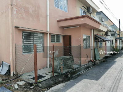 End Lot 2 storey house @ Taman Saga , Klang, Malaysia End Lot 2 storey house @ Taman Saga , Klang, Malaysia