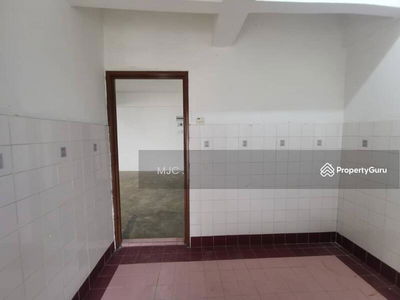 Corner 2nd floor Shop Apartment RM 550 @ Taman Sentosa , Klang, Malaysia Corner 2nd floor Shop Apartment RM 550 @ Taman Sentosa , Klang, Malaysia