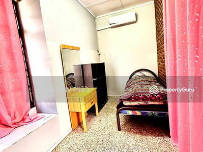 Located at Tabuan Jaya, Malaysia Located at Tabuan Jaya, Malaysia