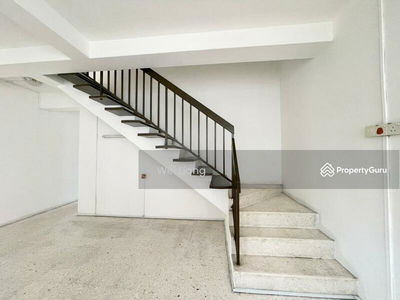 1009sf l Well Maintained Basic Fitting l 1 Cpark, Malaysia 1009sf l Well Maintained Basic Fitting l 1 Cpark, Malaysia