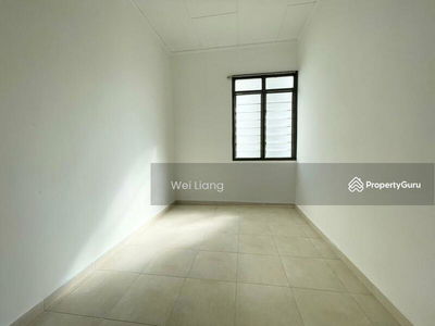 1009sf l Well Maintained Basic Fitting l 1 Cpark, Malaysia 1009sf l Well Maintained Basic Fitting l 1 Cpark, Malaysia