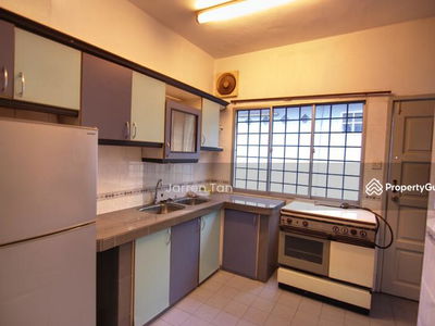 Sri Suria, Bukit Rimau, Malaysia Sri Suria, Bukit Rimau, Malaysia