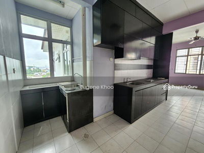 Pangsapuri Sri Mas (Desa Tebrau), Malaysia Pangsapuri Sri Mas (Desa Tebrau), Malaysia