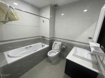 Chau Long Street, Vietnam  Chau Long Street, Vietnam