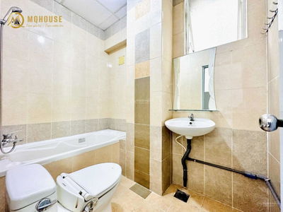 Phan Xich Long Street, Vietnam Phan Xich Long Street, Vietnam