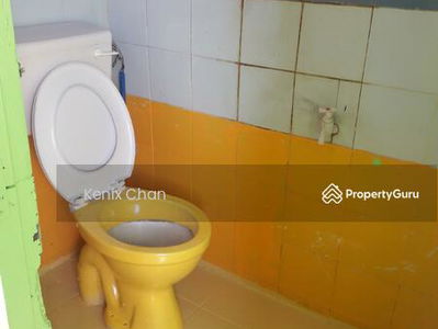 Taman Kepong Indah Flat, Malaysia Taman Kepong Indah Flat, Malaysia