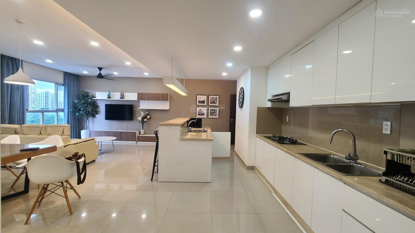 Happy Valley, Vietnam Happy Valley, Vietnam