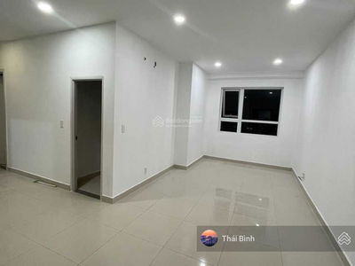 Topaz Elite, Vietnam Topaz Elite, Vietnam