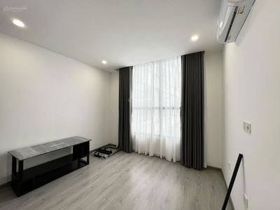 Garden Gate, Vietnam Garden Gate, Vietnam