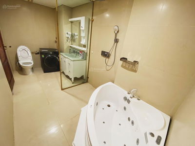 Kim Ma Thuong Street, Vietnam Kim Ma Thuong Street, Vietnam