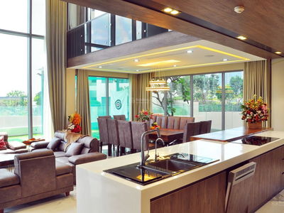 Diamond Island, Vietnam Diamond Island, Vietnam