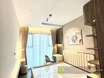 De La Sol, Vietnam  De La Sol, Vietnam