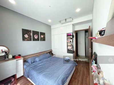 The Golden Star, Vietnam The Golden Star, Vietnam