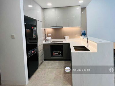 The River Thủ Thiêm, Vietnam  The River Thủ Thiêm, Vietnam