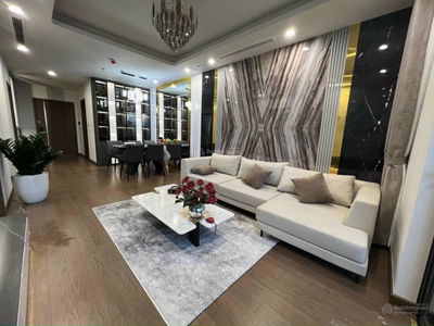 The Golden Palm Lê Văn Lương, Vietnam  The Golden Palm Lê Văn Lương, Vietnam