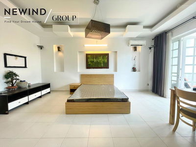 Hoàng Anh Thanh Bình, Vietnam  Hoàng Anh Thanh Bình, Vietnam